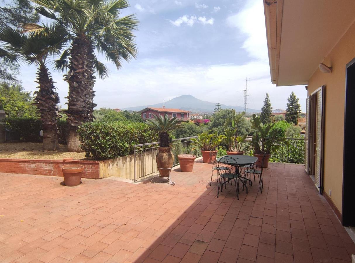 Holiday Flower Villa Panoramica Sul Golfo Di Catania 米斯泰尔比安科 外观 照片