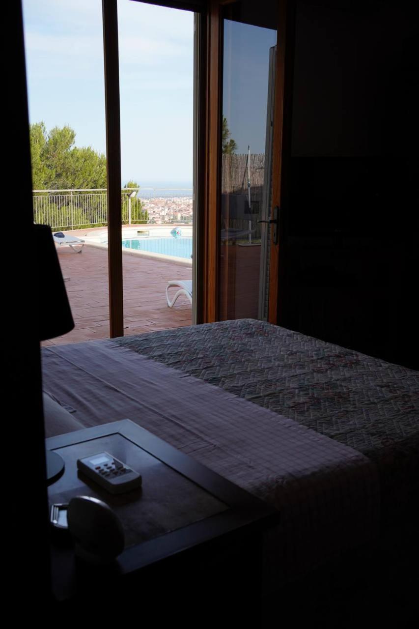 Holiday Flower Villa Panoramica Sul Golfo Di Catania 米斯泰尔比安科 外观 照片